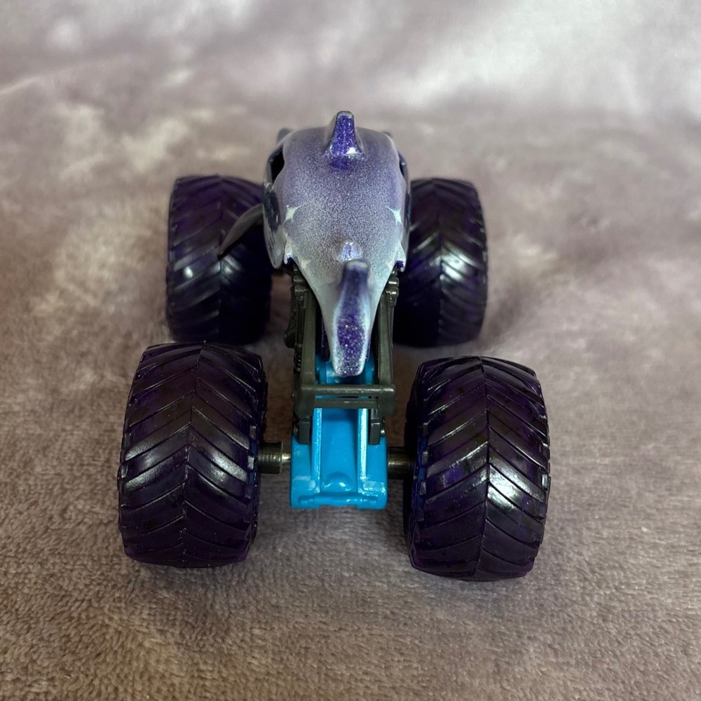 Monster Jam Megalodon Galaxies Series Purple Shark Monster Truck 1:64 Scale - Picture 4 of 7